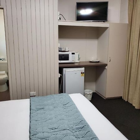 Windsor Hotel Motel Делбі Екстер'єр фото