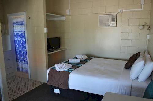 Windsor Hotel Motel Делбі Екстер'єр фото