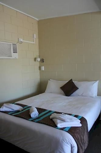 Windsor Hotel Motel Делбі Екстер'єр фото